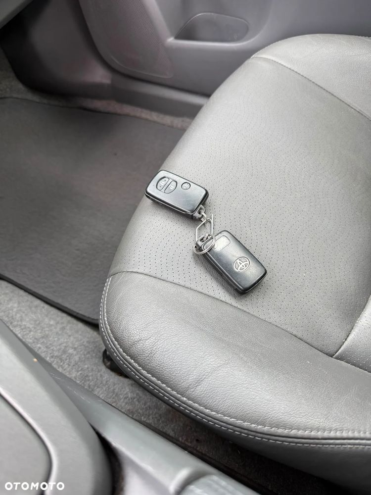 Toyota Prius - 21