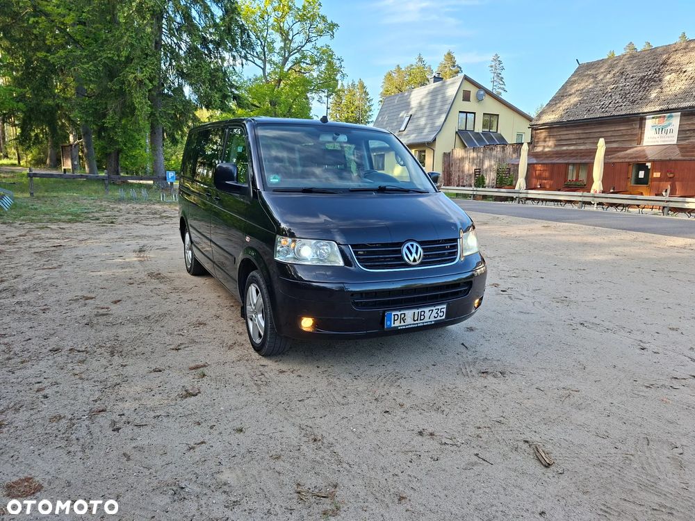 Volkswagen Multivan - 2