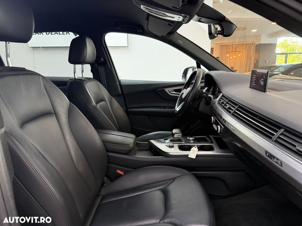 Audi Q7 3.0 50 TDI quattro Tiptronic MHEV Basic - 31