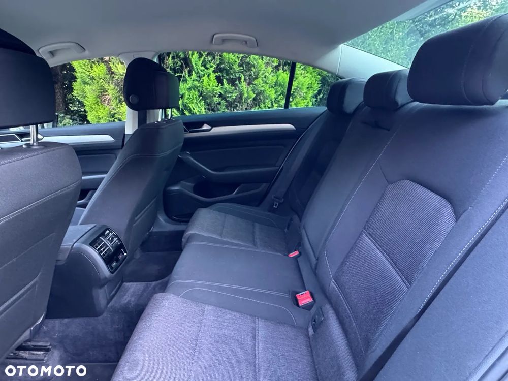 Volkswagen Passat 1.8 TSI BMT Comfortline - 7