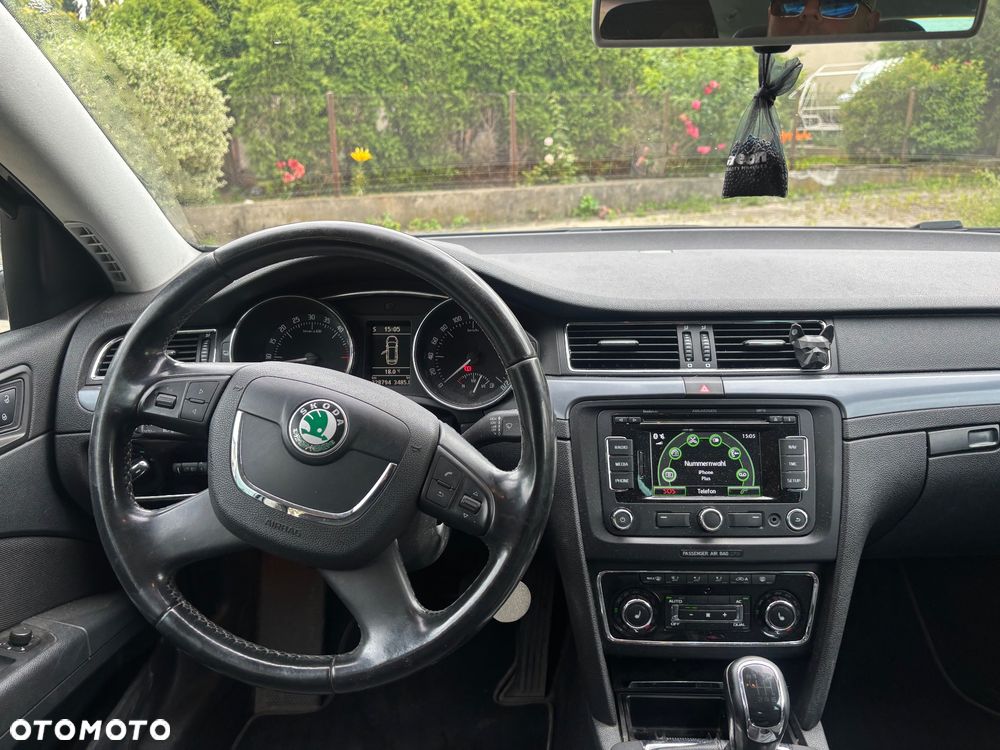 Skoda Superb 2.0 TDI Ambition - 8