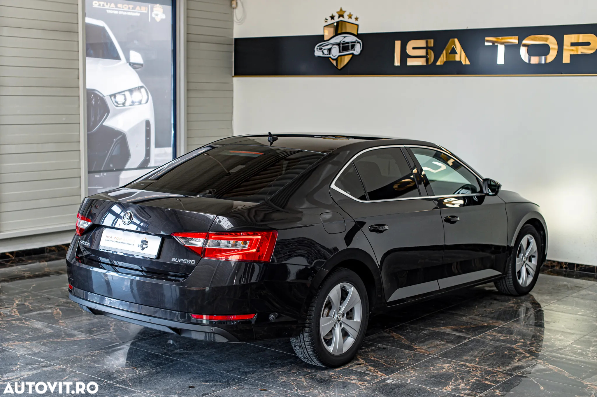 Skoda Superb 2.0 TDI DSG Style - 25