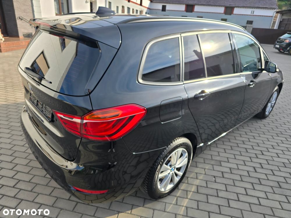 BMW Seria 2 218d Sport-Aut Advantage - 9