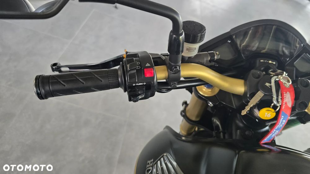 Honda CB - 17