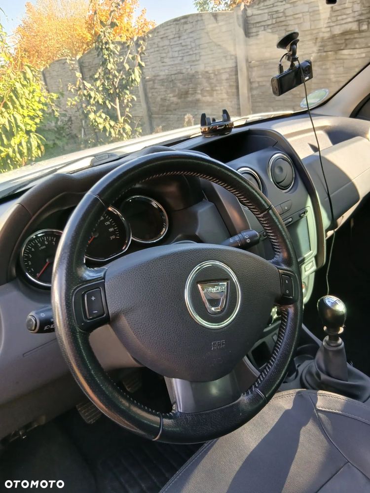 Dacia Duster 2014 photo 2