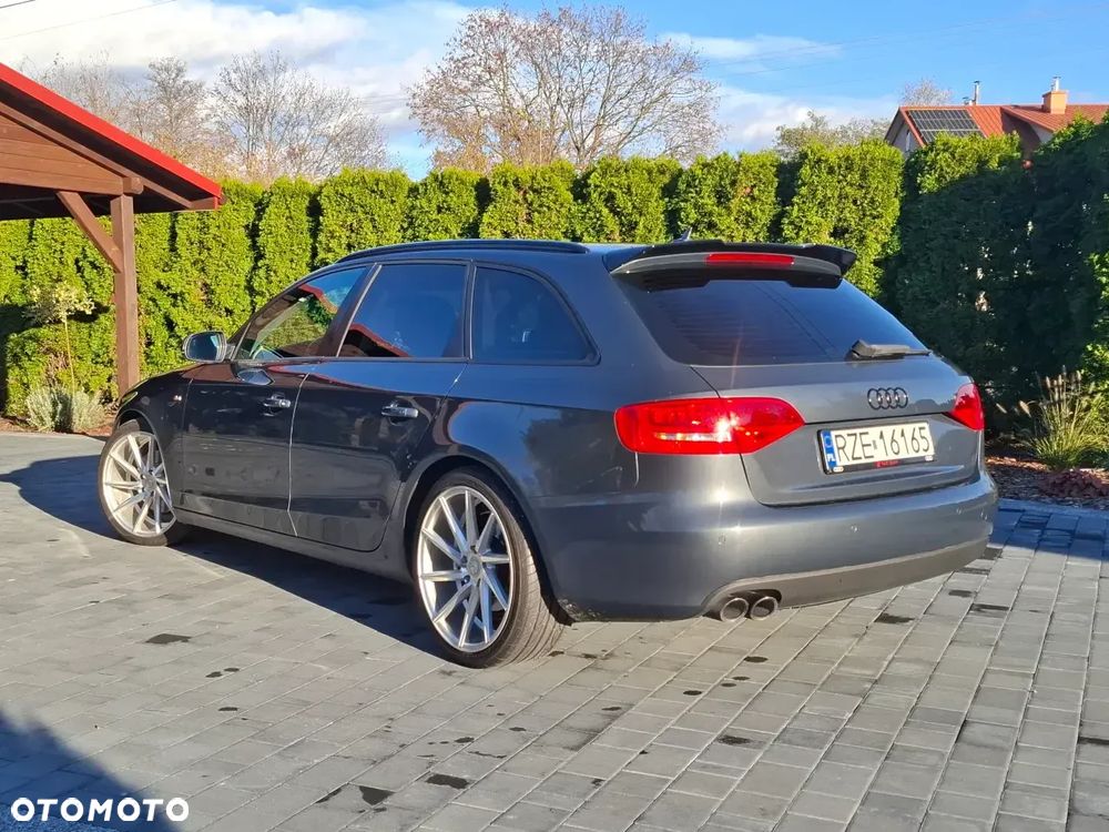 Audi A4 - 4