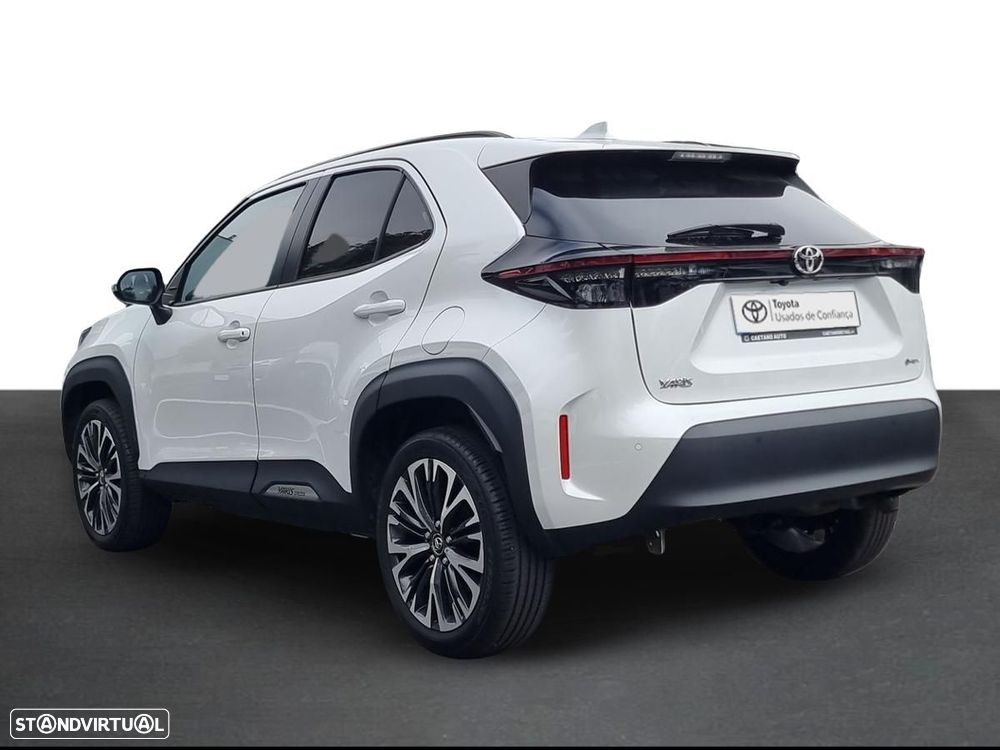 Toyota Yaris Cross 1.5 HDF Luxury - 3