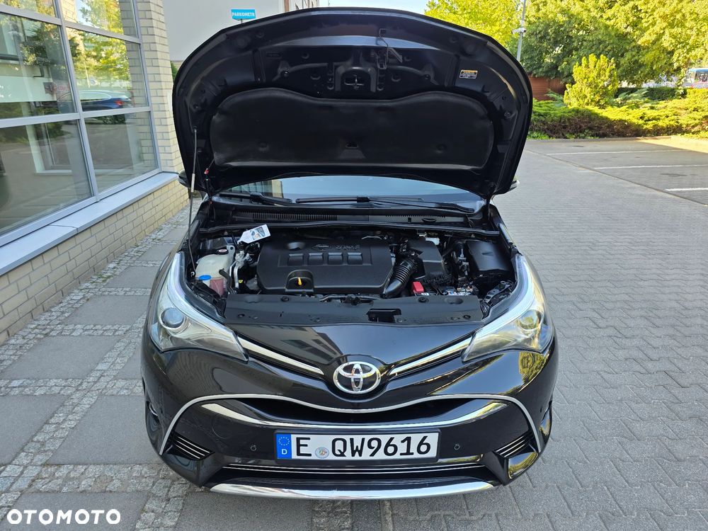 Toyota Avensis - 12