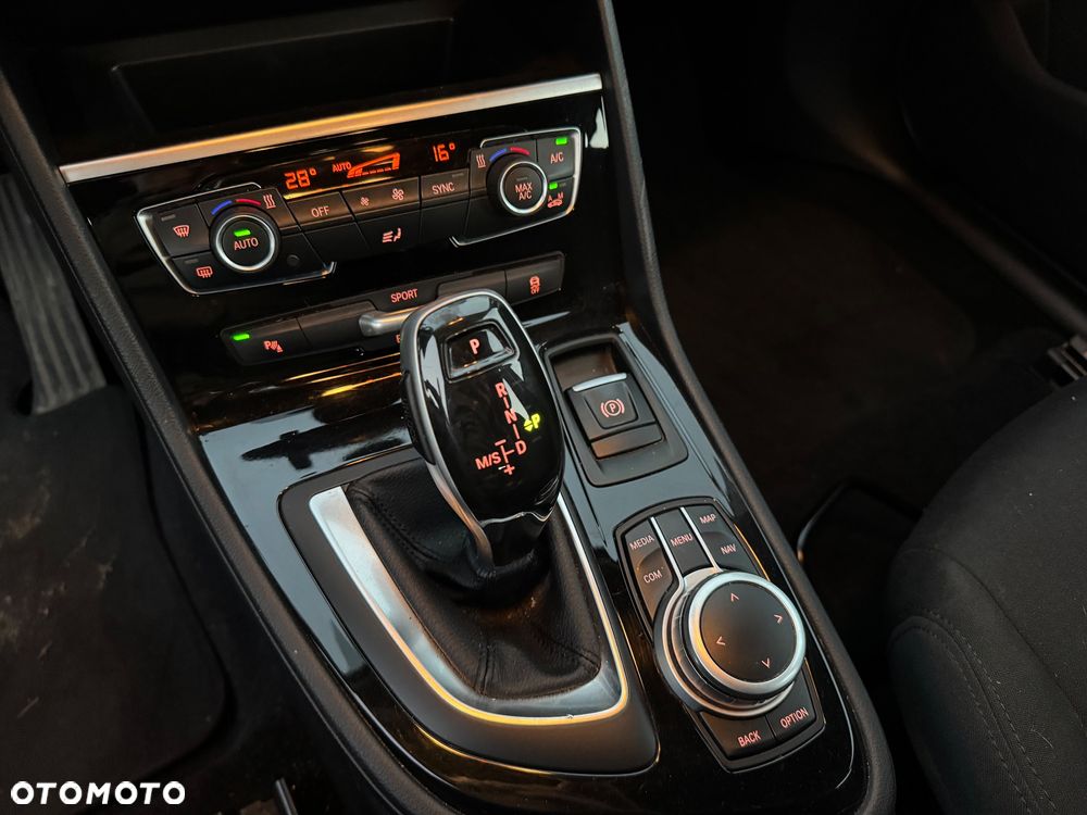 BMW Seria 2 216d Gran Tourer Sport Line - 18