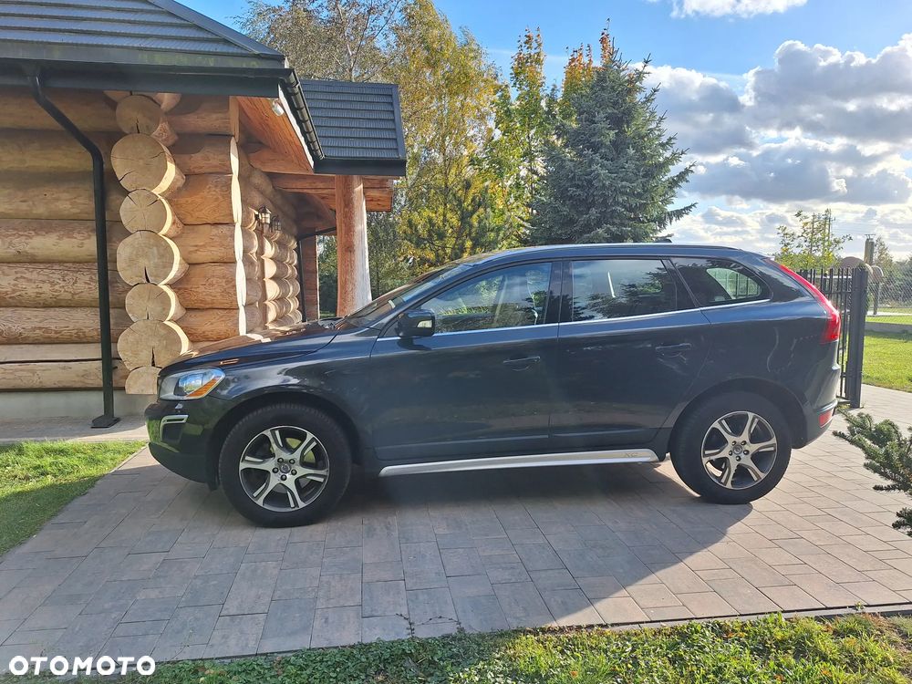 Volvo XC 60 - 8