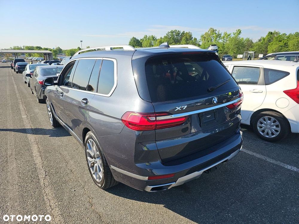 BMW X7 xDrive40i - 4