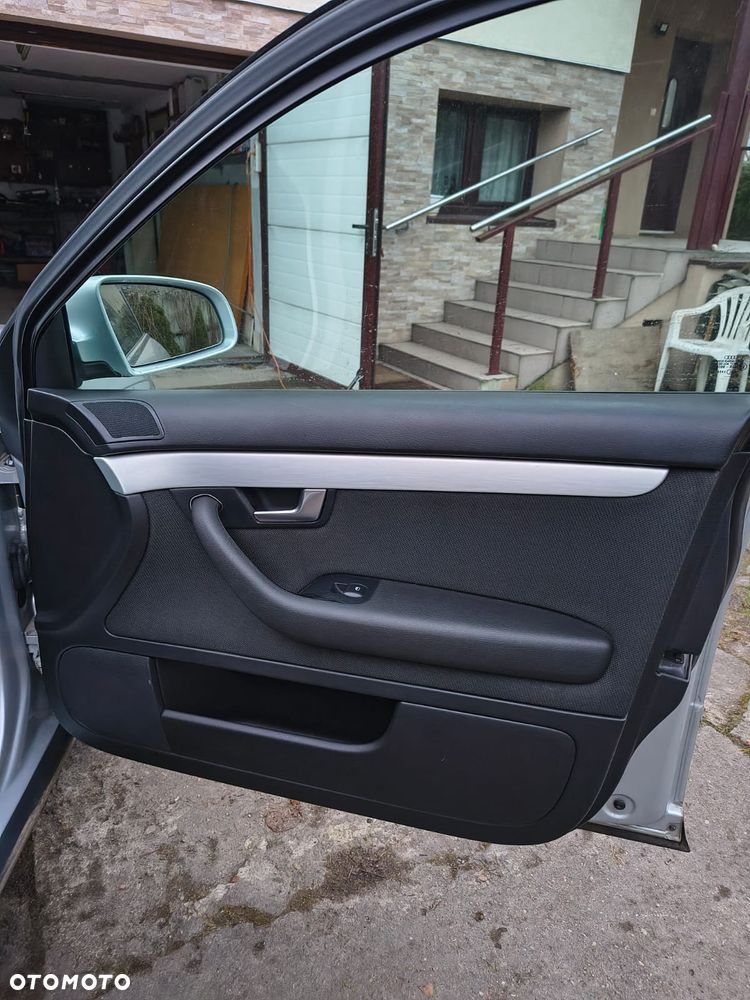 Audi A4 Avant 2.0 TDI multitronic - 21