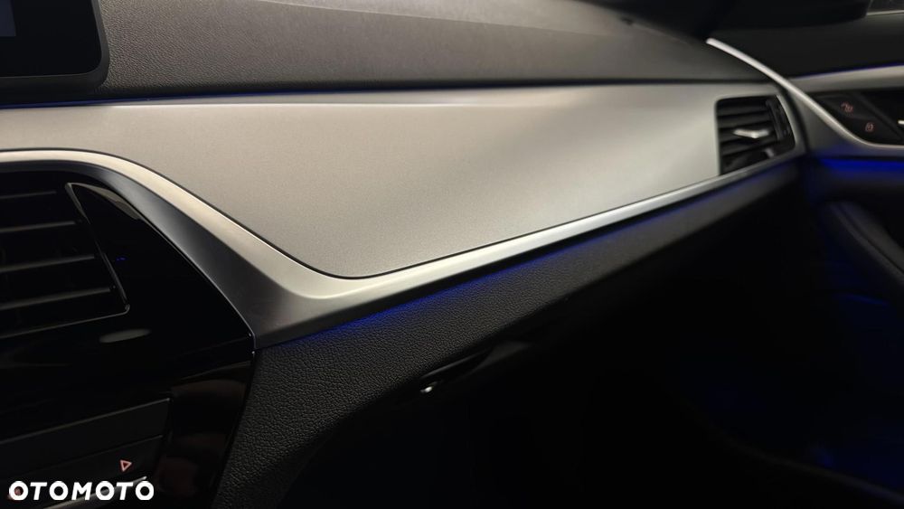 BMW Seria 5 - 26