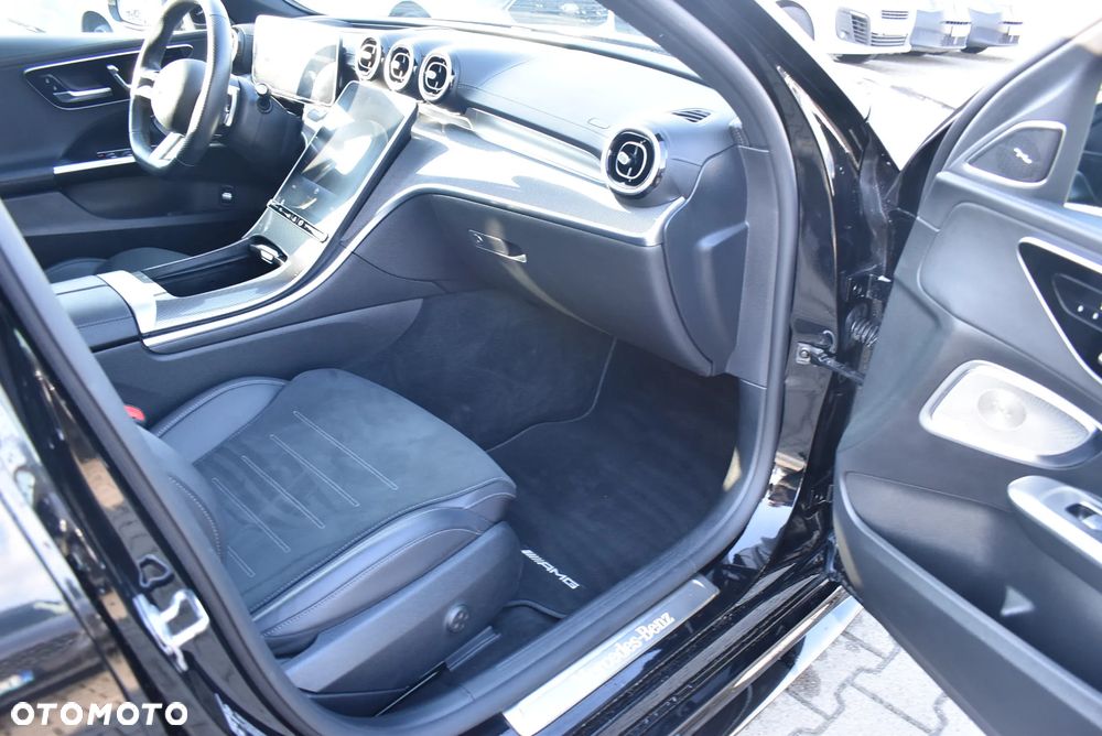 Mercedes-Benz Klasa C 300 d mHEV AMG - 18