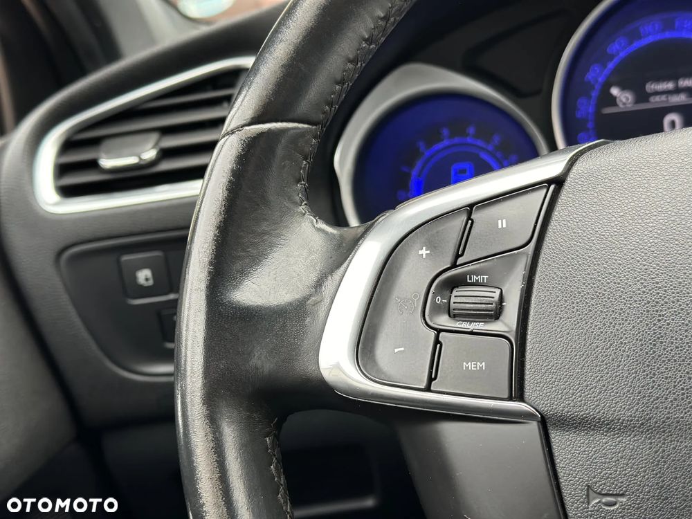 DS Automobiles DS 4 Crossback - 29