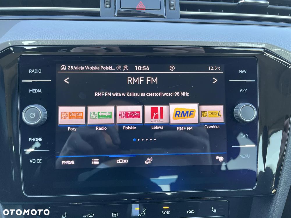 Volkswagen Passat - 24