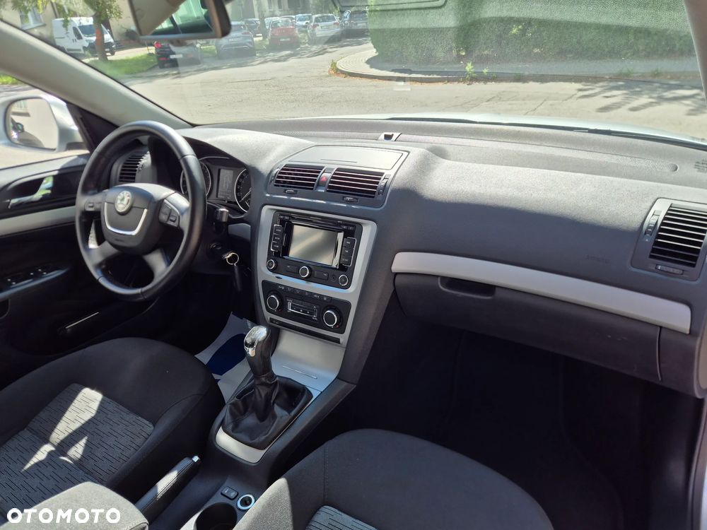 Skoda Octavia 1.6 TDI Ambiente - 11