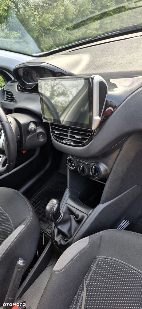 Peugeot 208 PureTech 82 Winter Edition - 16