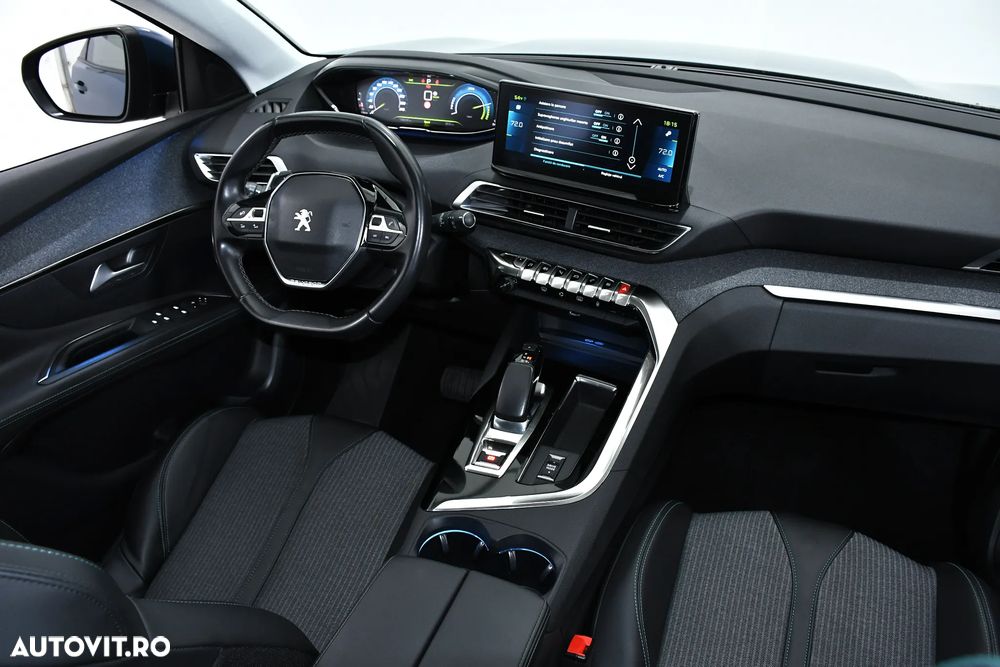 Peugeot 3008 Plug-In Hybrid 225 e-EAT8 Allure Pack - 4