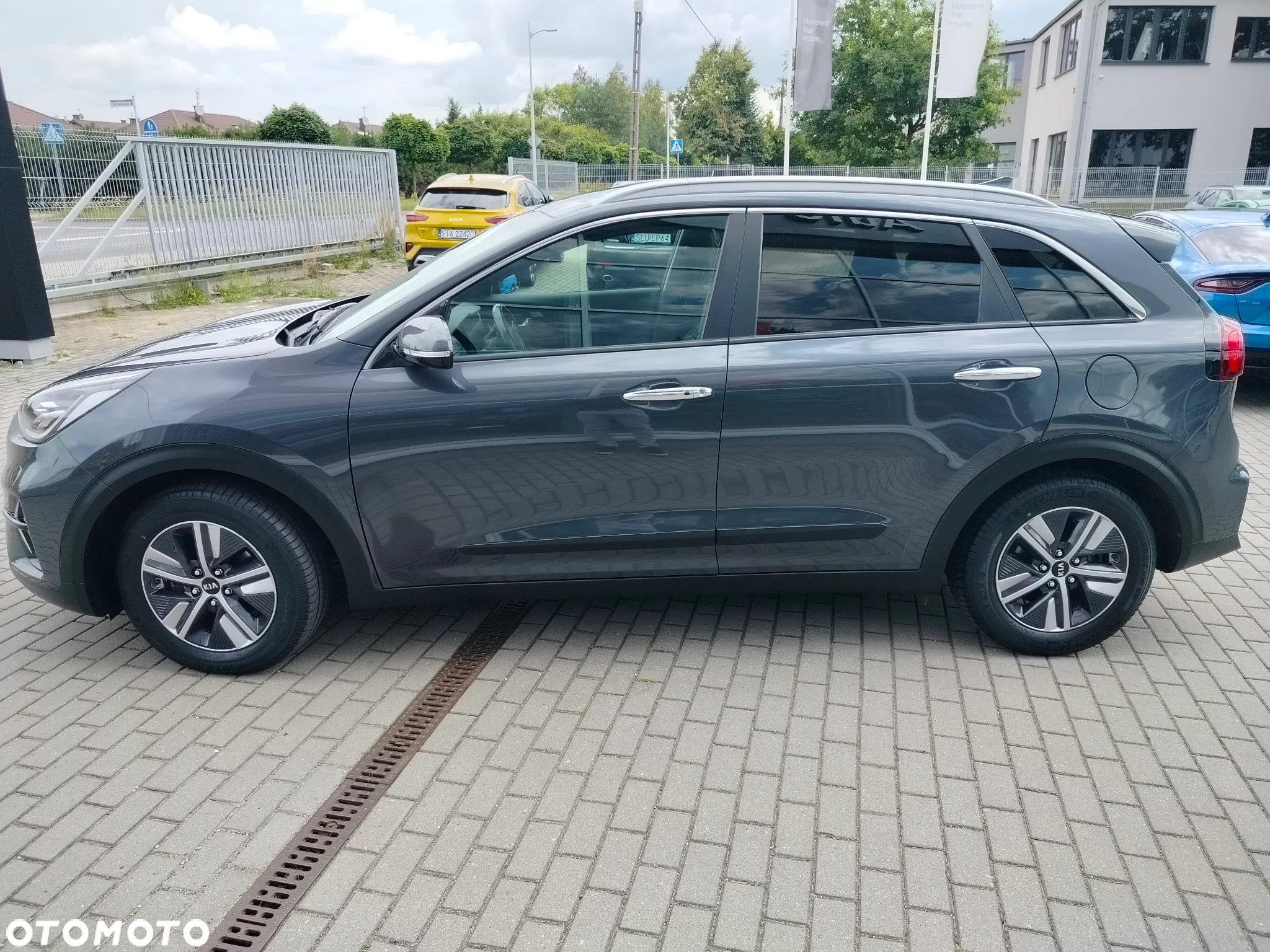 Kia Niro 1.6 GDI Hybrid L Business Line - 2