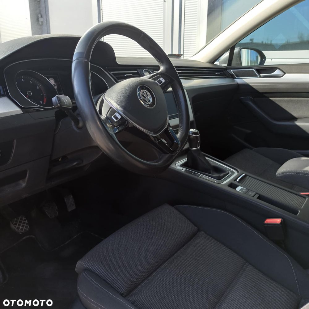 Volkswagen Passat 1.8 TSI BMT Comfortline - 6