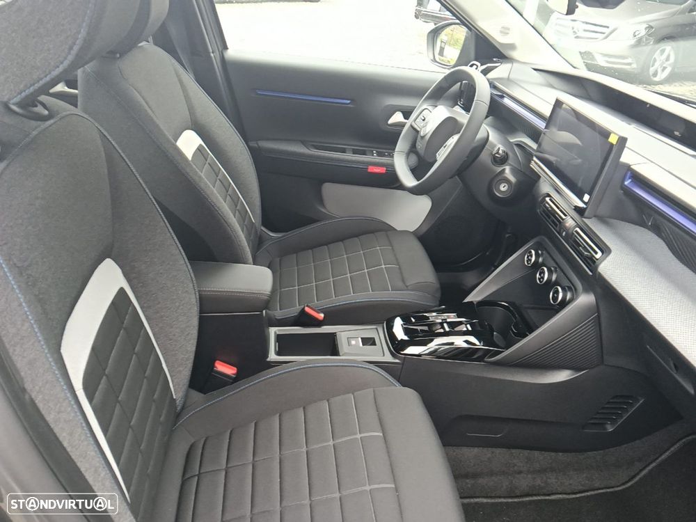 Citroën C3 1.2 Hybrid Plus e-DSC6 - 10