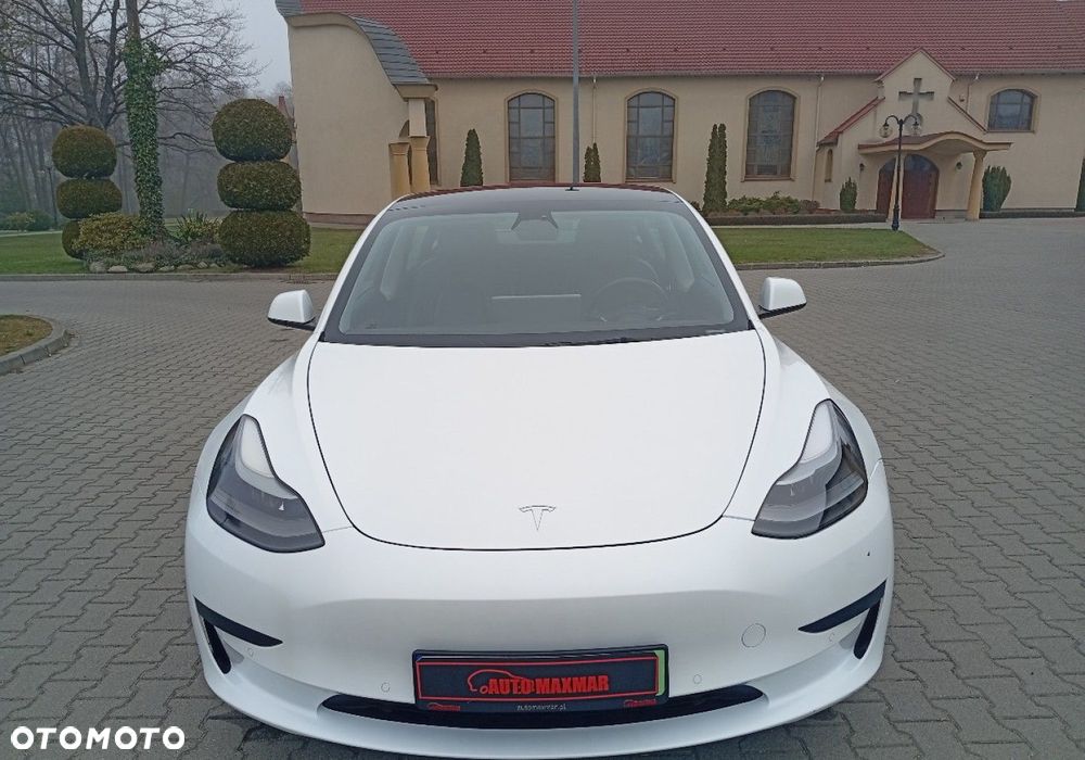 Tesla Model 3 - 2