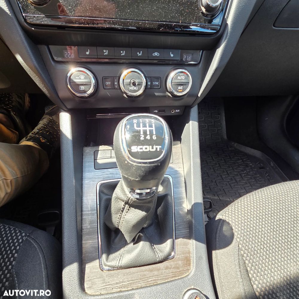 Skoda Octavia 2.0 TDI 4x4 Scout - 12