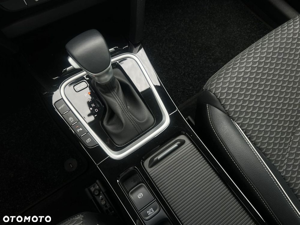 Kia Ceed - 16