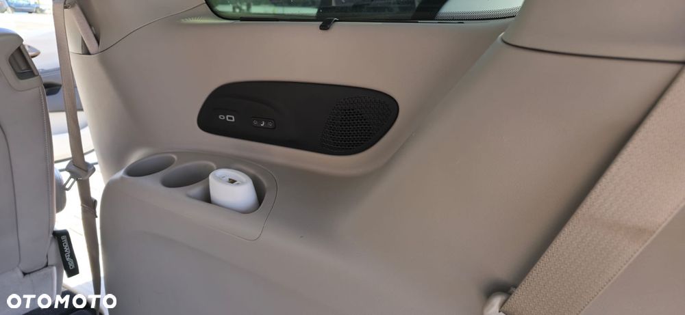 Chrysler Pacifica - 26