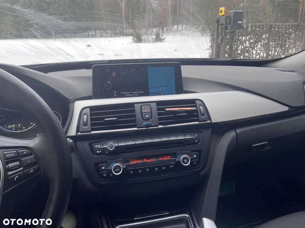 BMW 3GT 320d xDrive - 24