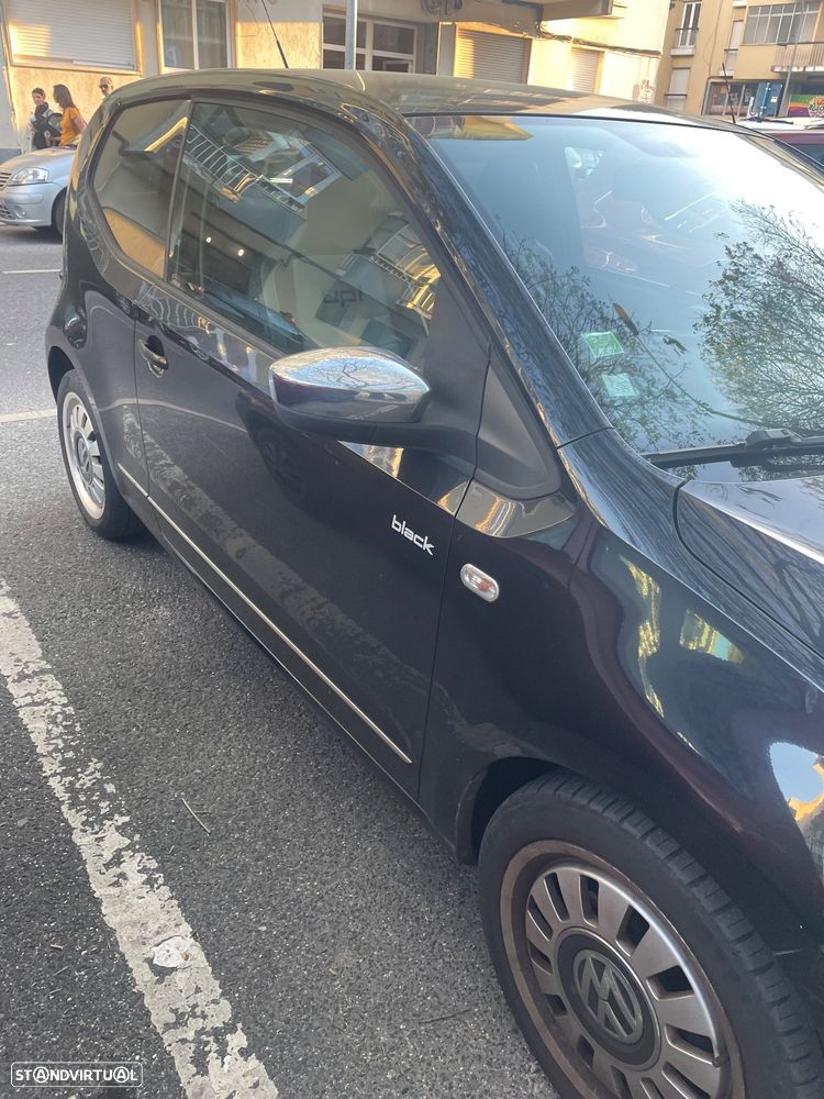 VW Up! 1.0 Black - 5