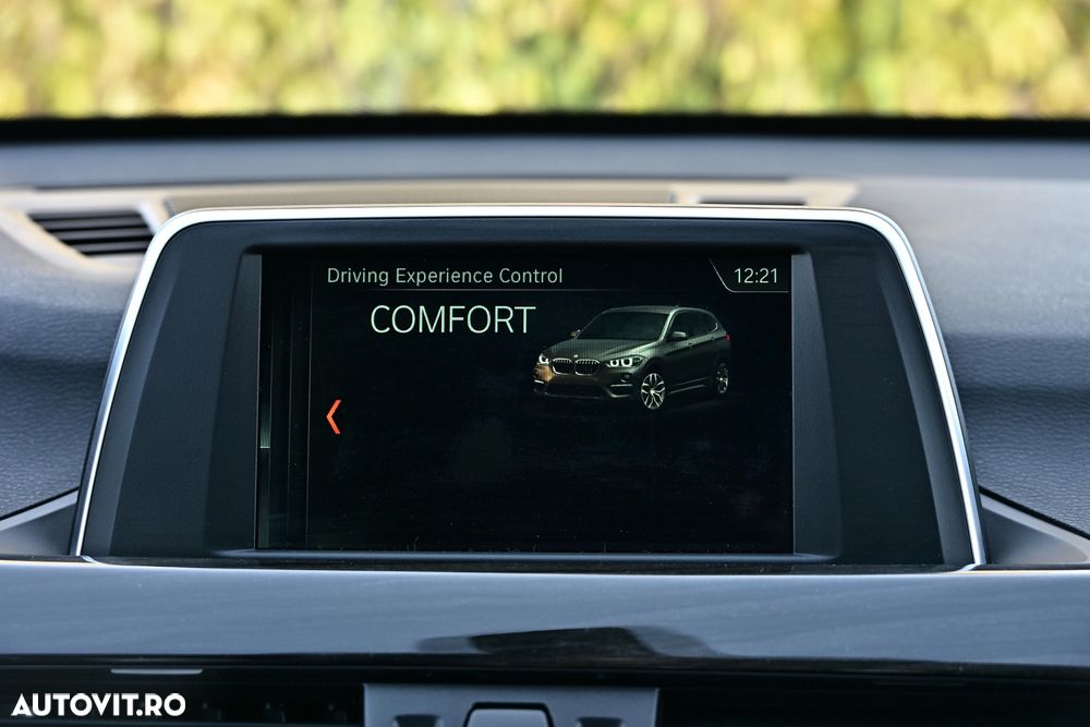 BMW X1 xDrive28i - 28