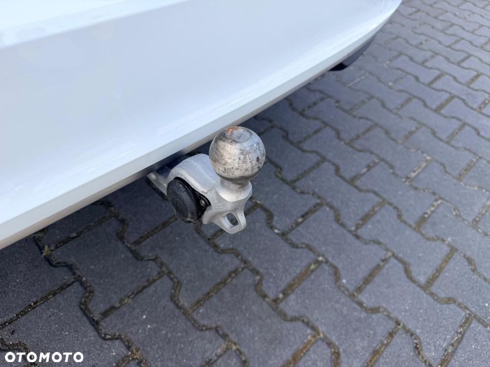 Skoda Superb 2.0 TDI SCR 4x4 L&K DSG - 29