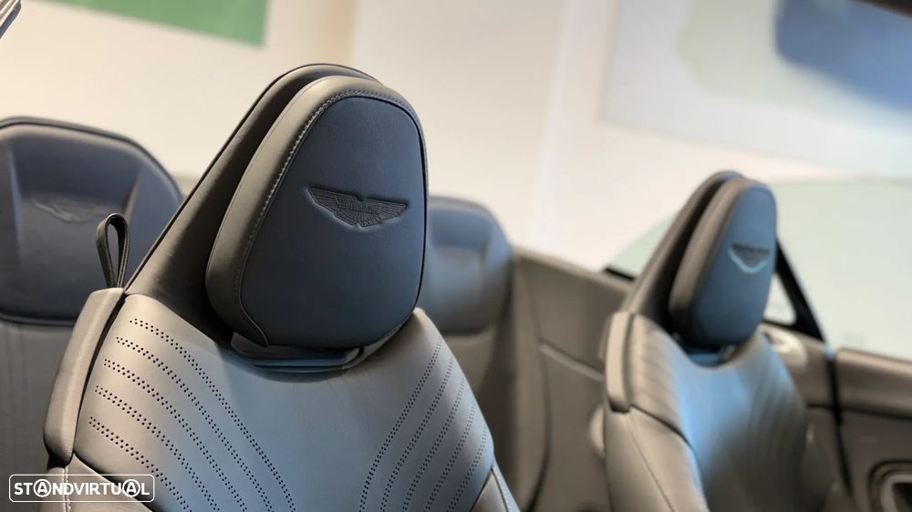 Aston Martin DB11 Volante V8 Auto - 14