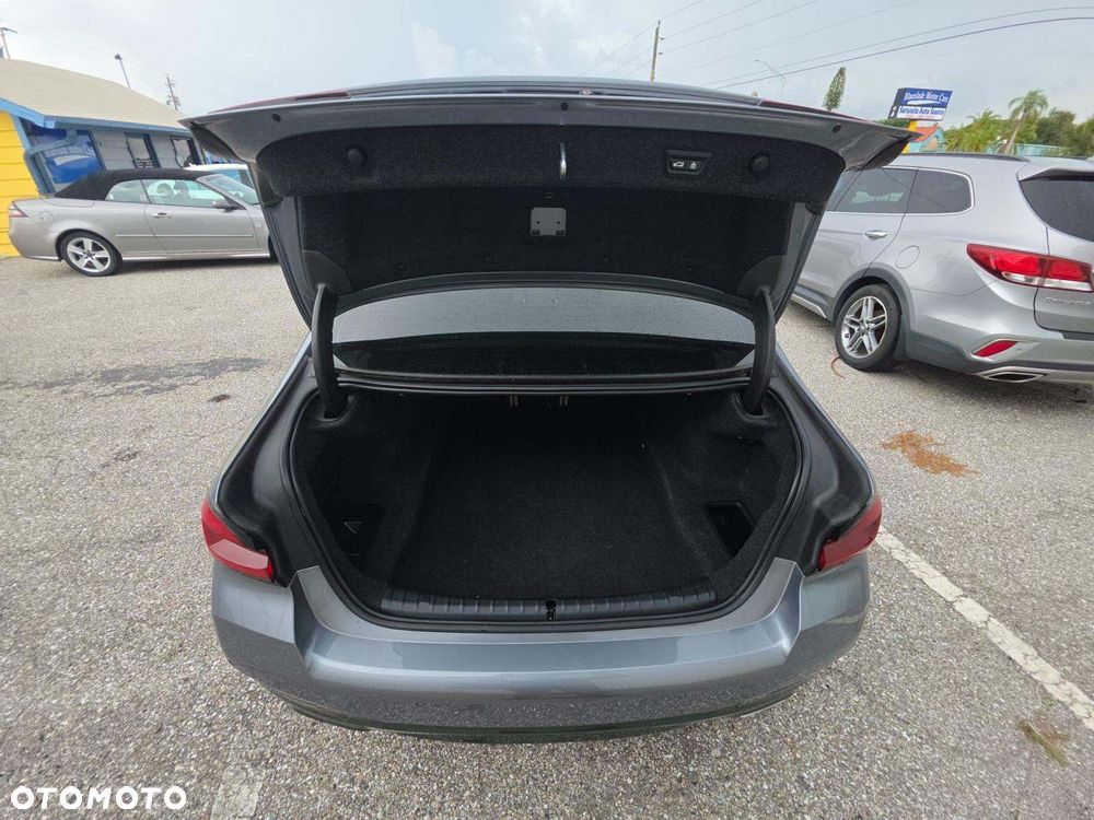 BMW Seria 5 530i GPF M Sport sport - 12