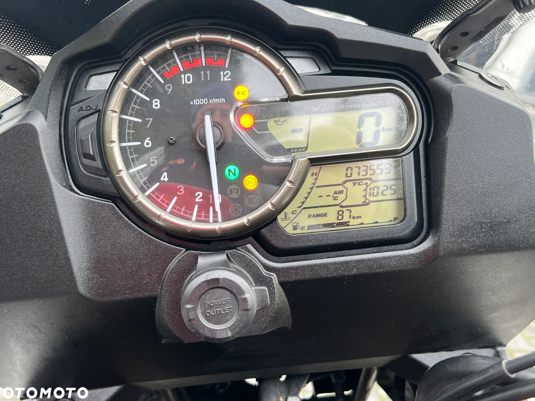 Suzuki V-STROM - 24