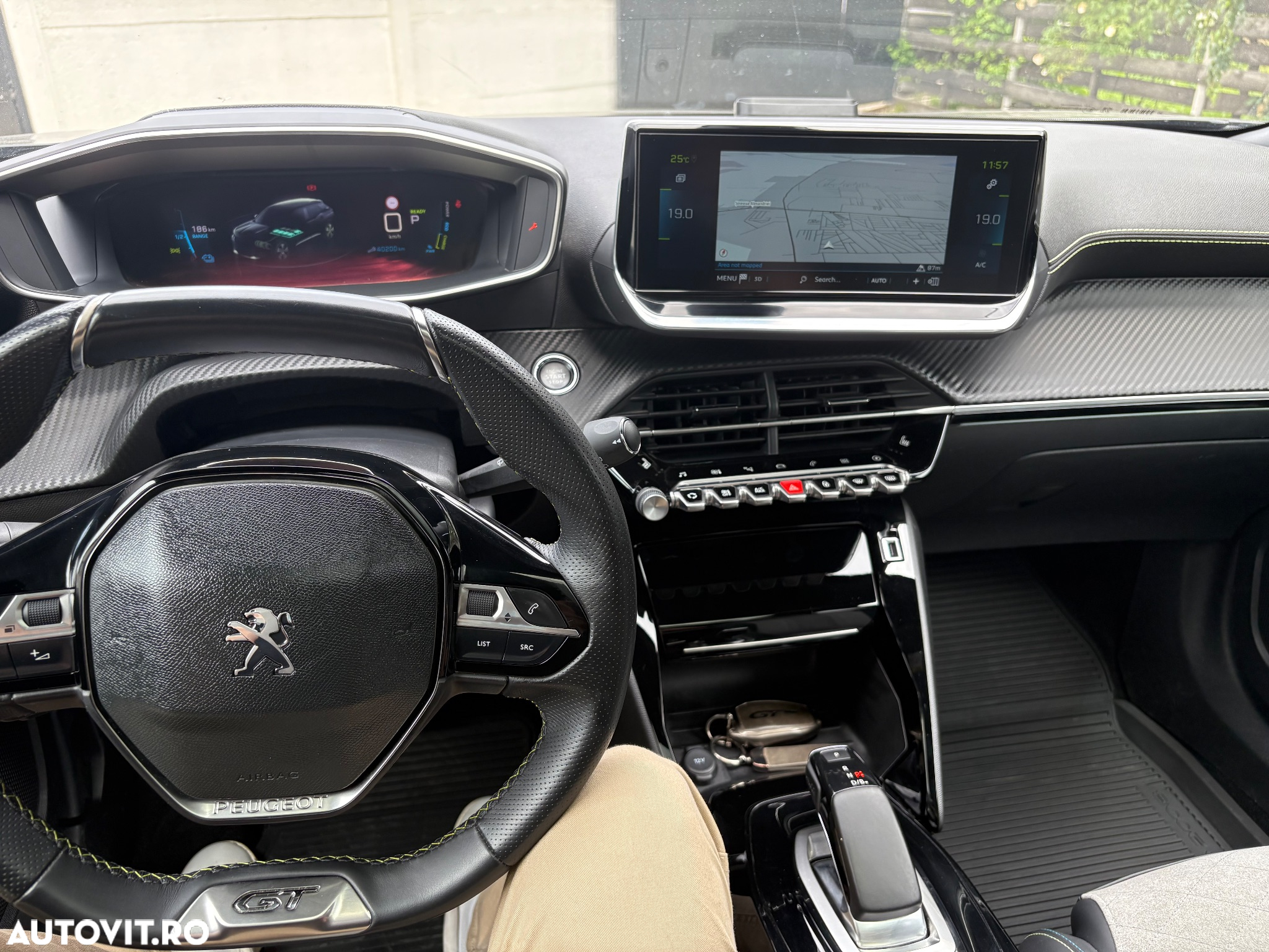 Peugeot 2008 e-2008 GT Pack - 5