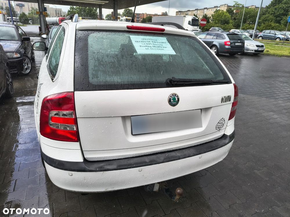 Skoda Octavia 1.6 Tour Classic - 8