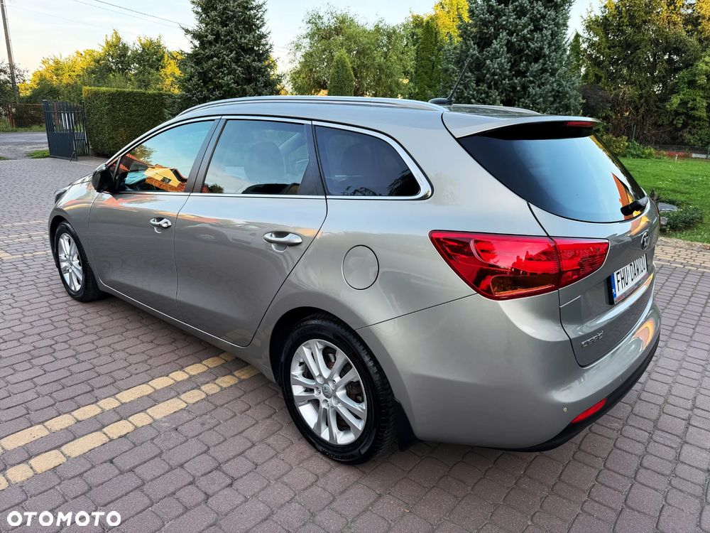 Kia Ceed 1.6 GDI Edition 7 - 11