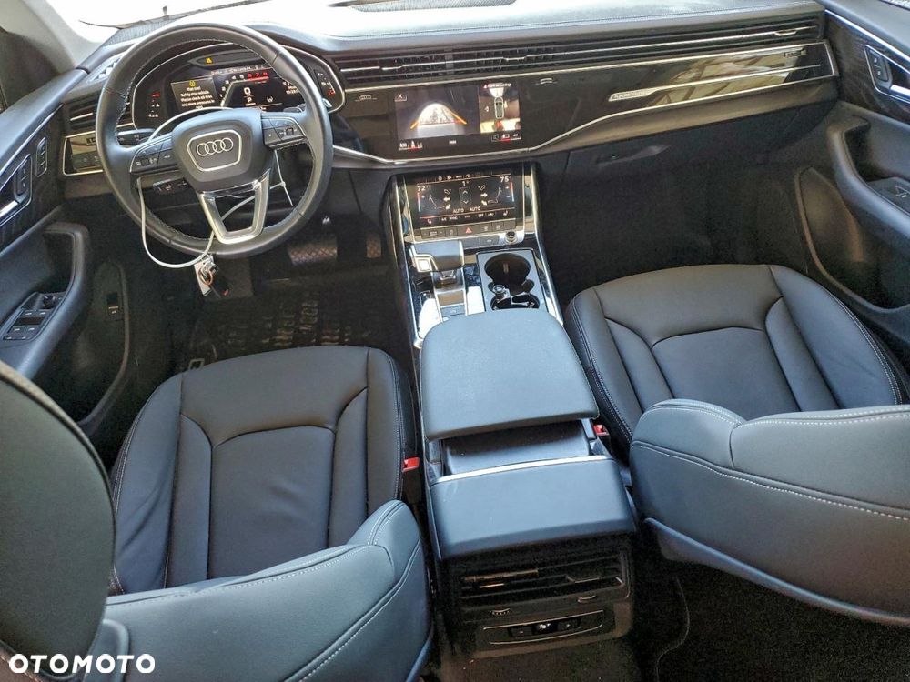 Audi Q8 55 TFSI quattro tiptronic - 9