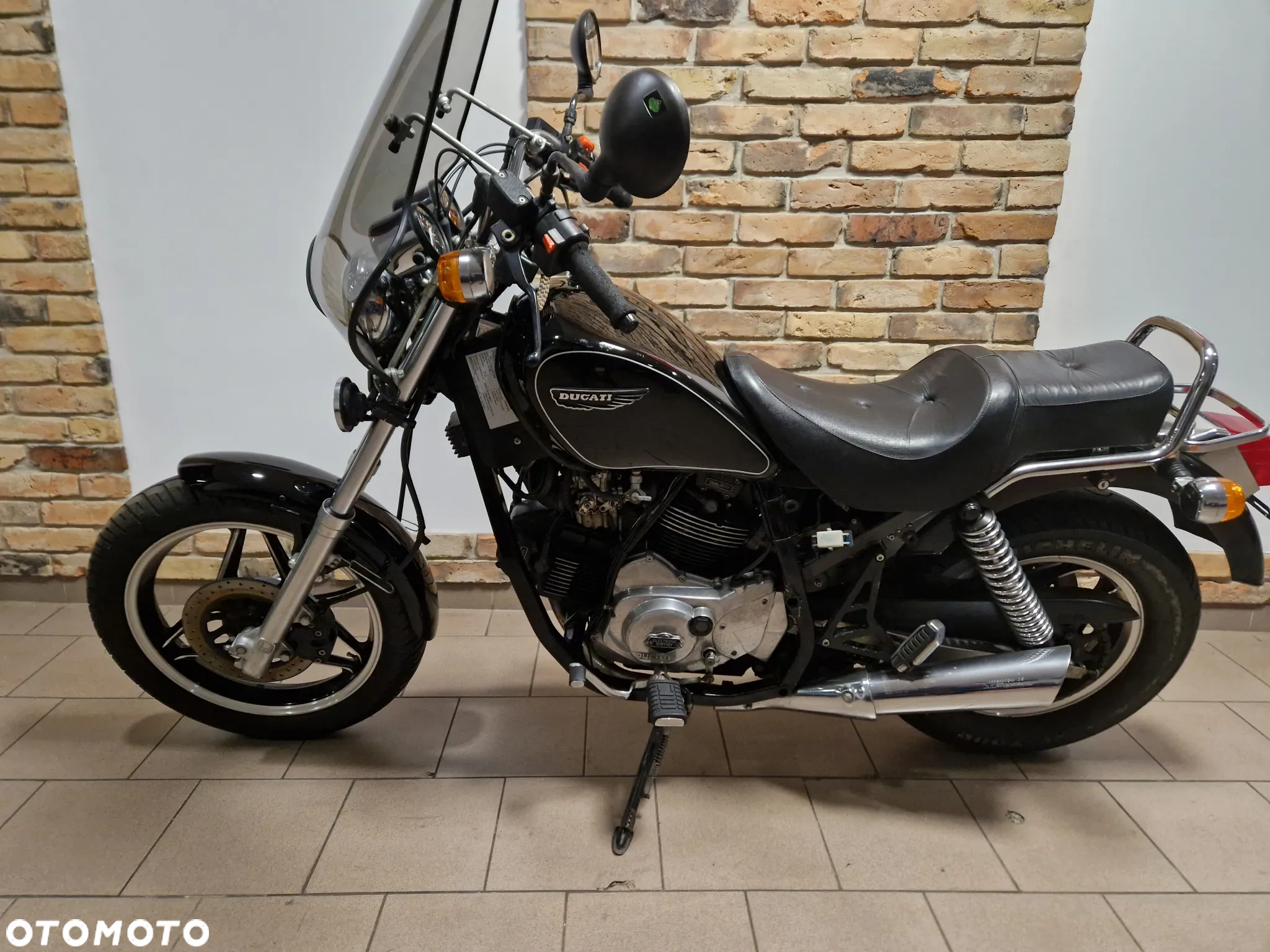 Ducati 750 - 7