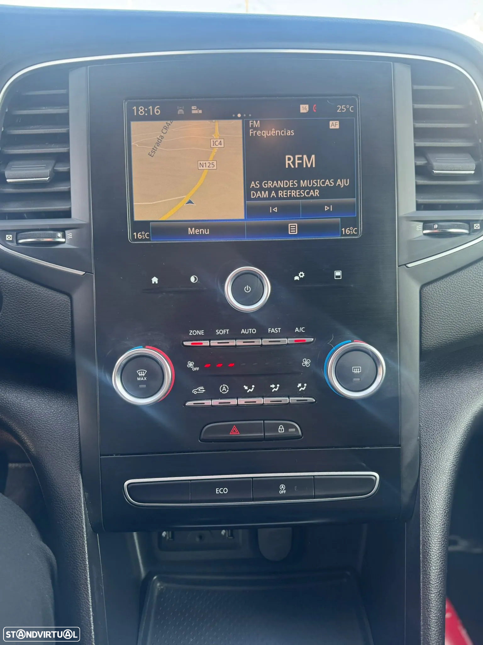 Renault Mégane 1.2 TCE Zen - 9