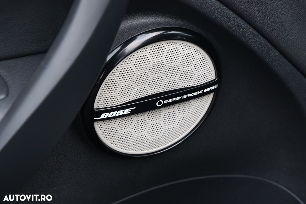 Renault Megane ENERGY dCi 110 Start & Stop Bose Edition - 21