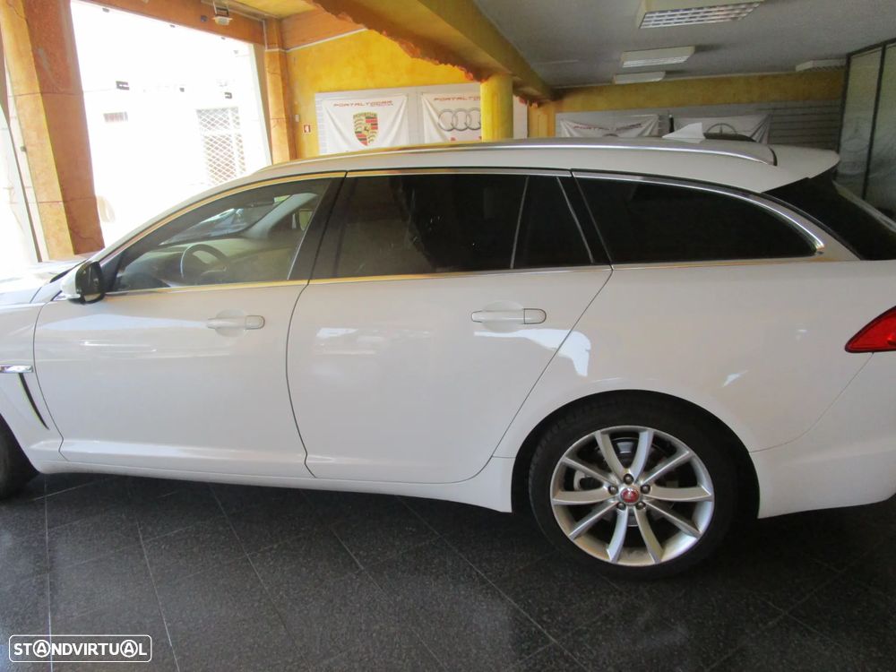 Jaguar XF Sportbrake 2.2 D R-Sport - 7
