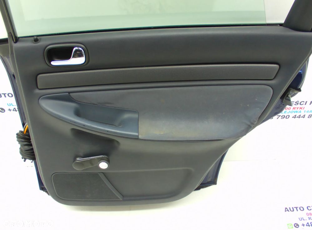 Audi A4 B5 Sedan Drzwi Prawy tył - 7