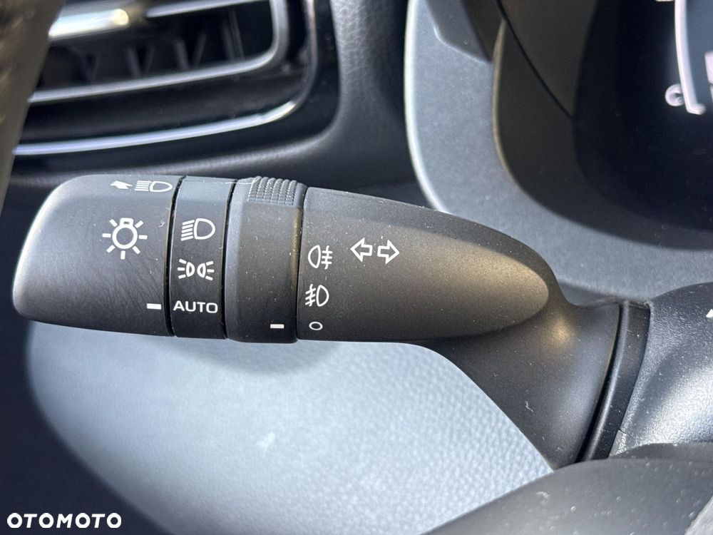 Toyota Yaris Hybrid 1.5 Style - 20