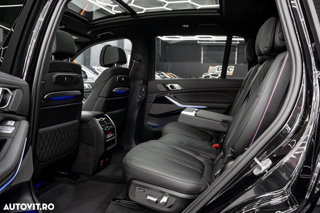 BMW X7 M60i xDrive AT MHEV - 16