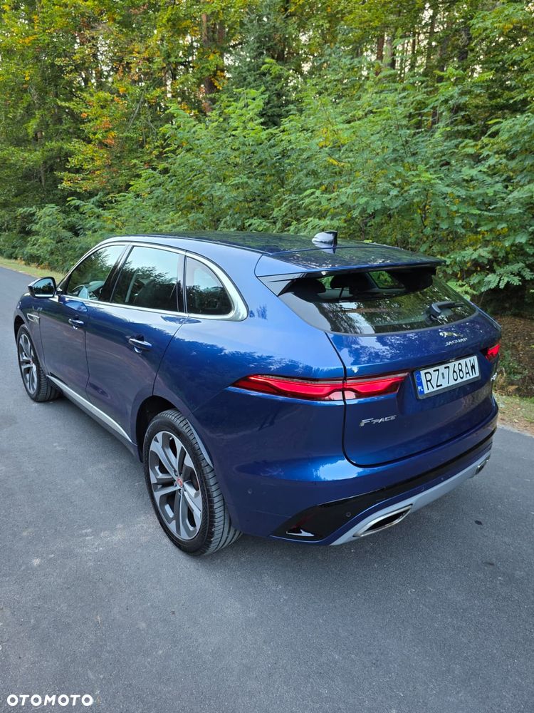 Jaguar F-Pace 3.0 P400 mHEV AWD R-Dynamic SE - 4