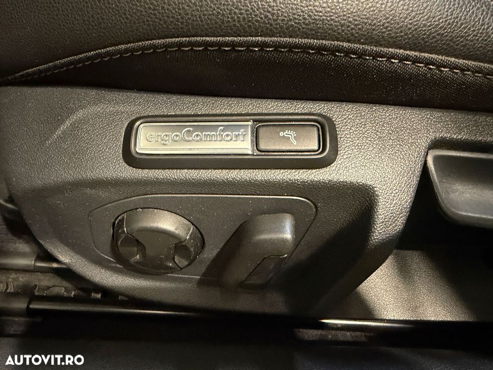 Volkswagen ARTEON 2.0 TDI DSG 4Motion R-Line - 10